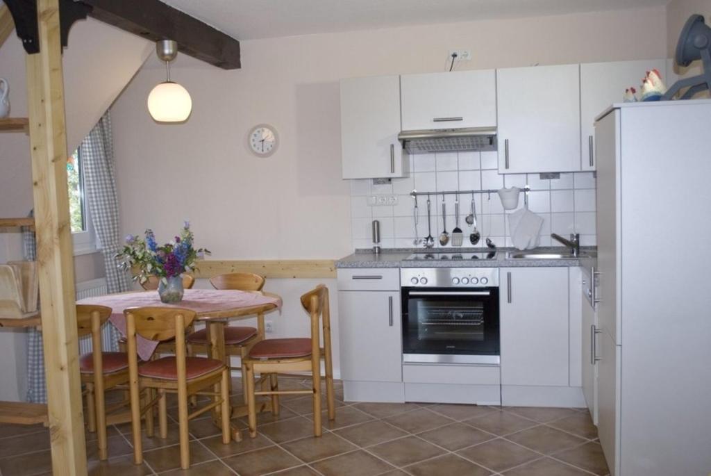 Kinder lieben es weißes Haus OG - Apartment