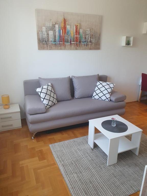 Posedenie v ubytovaní Apartman Džakula