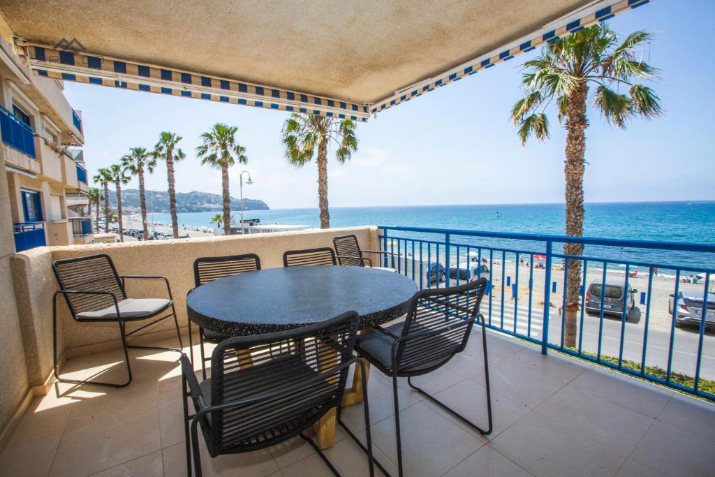 Fotografie z fotogalerie ubytování Deluxe apartment sea views La Herradura v destinaci La Herradura