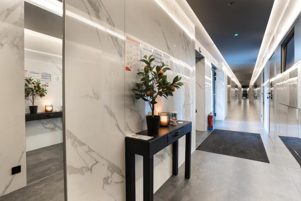 Centro Design Apartments - Półwiejska - 10