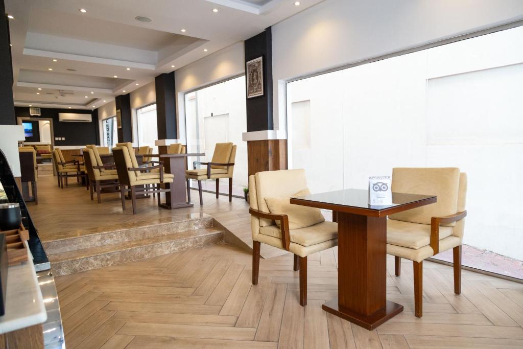 Posezení v ubytování NASEEM HOTEL