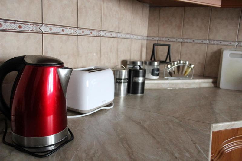 Příslušenství pro přípravu čaje a kávy v ubytování Rodinná izba Stummer