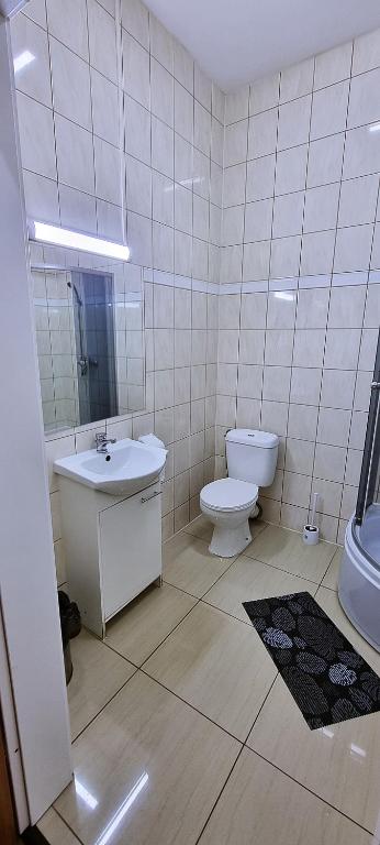 Koupelna v ubytování Hotel Dworek
