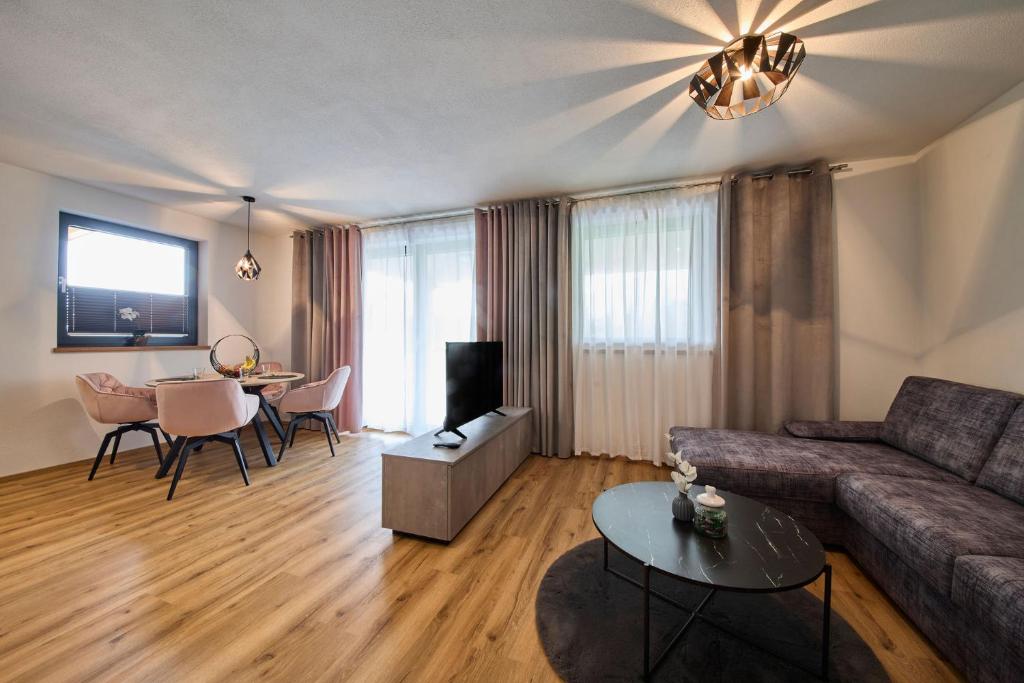 TV a/nebo společenská místnost v ubytování Apartment Sophie
