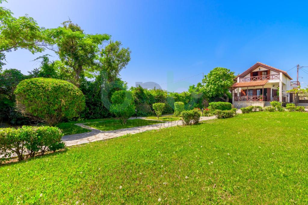 Gallery image of LEISURE Vintage Resort in Alexandroupoli