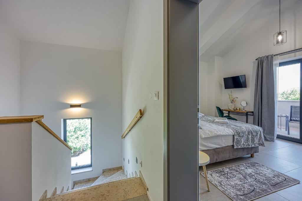 Postel nebo postele na pokoji v ubytování Villa Alves with Private Pool