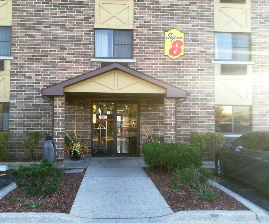 Exteriér nebo vchod ubytování Super 8 by Wyndham Bridgeview/Chicago Area