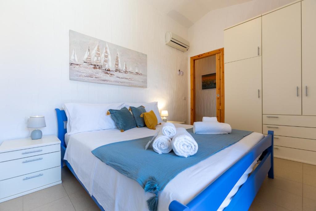 Villette Porto Pino a Sant'Anna Arresi - Lusso con piscina