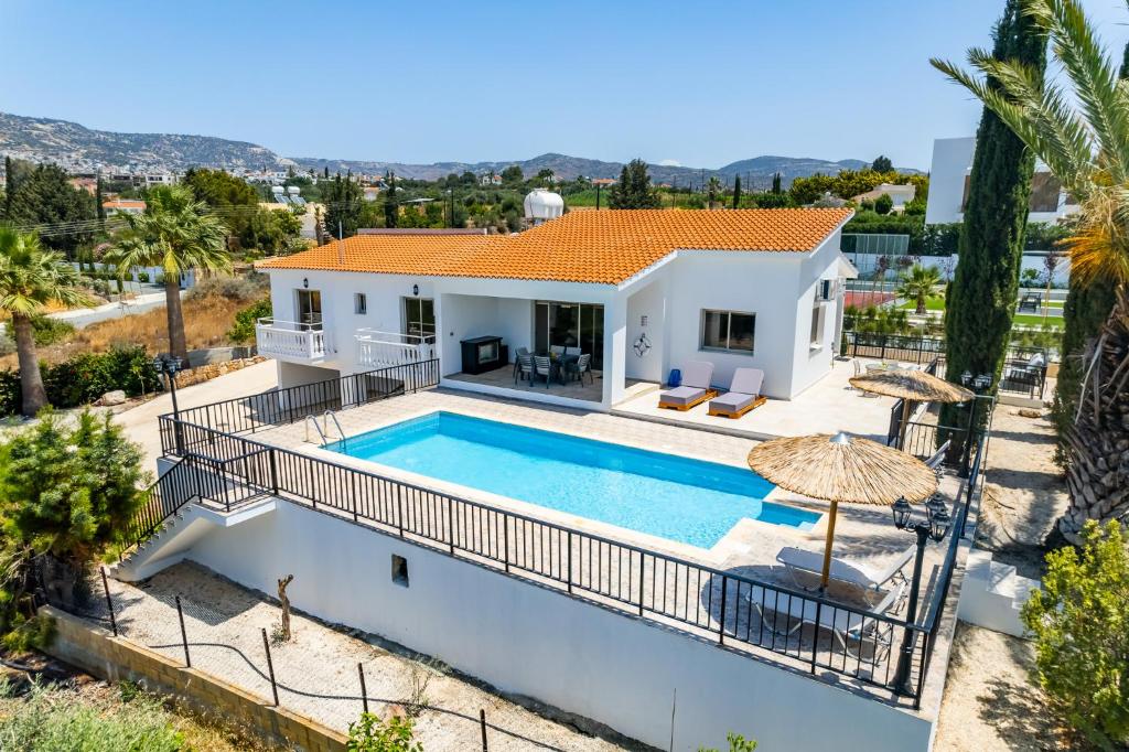 Villa Kathi by Ezoria Villas