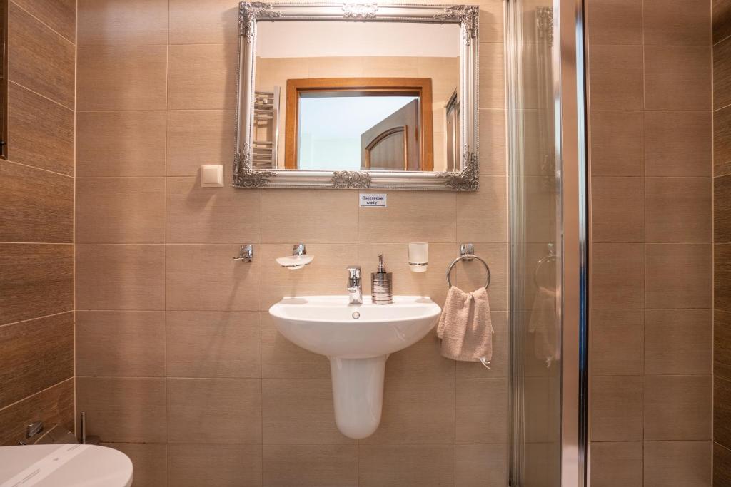 Willa Hanka noclegi ze śniadaniami - Habitación Doble Con Baño Privado