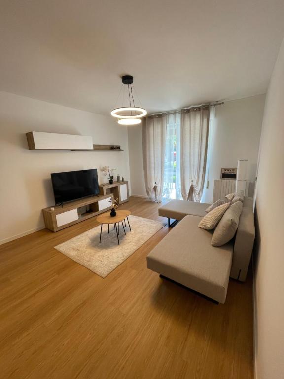 TV a/nebo společenská místnost v ubytování Miramonti house