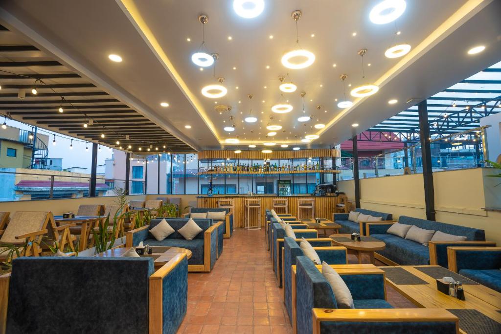 Posezení v ubytování Kathmandu Business Hotel