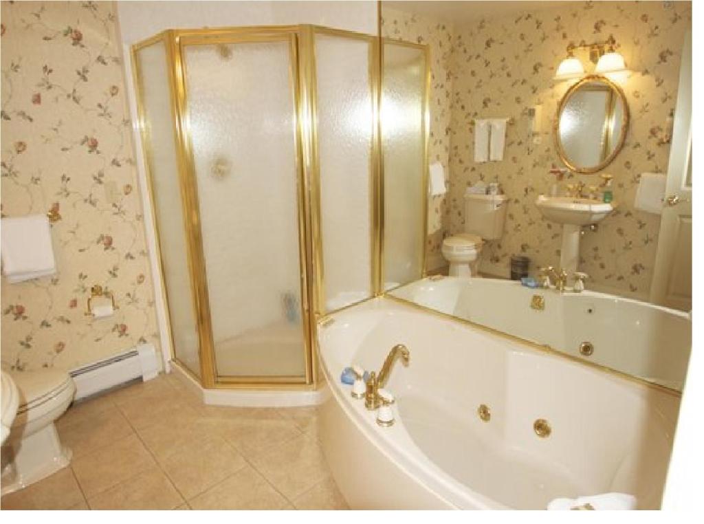 Christmas Farm Inn and Spa photo