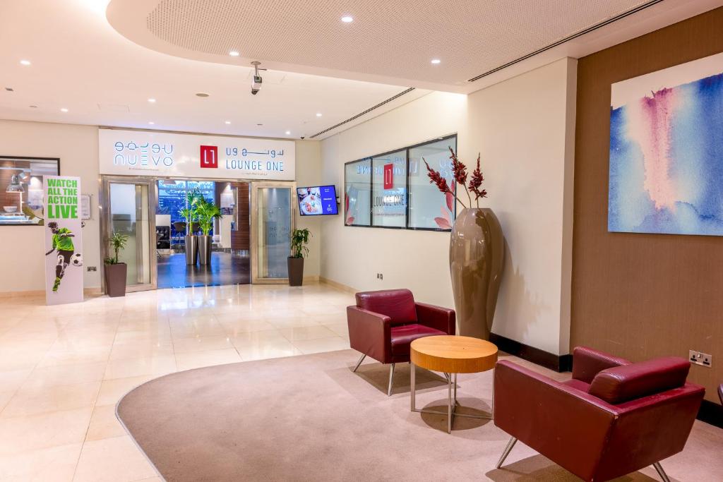 Posezení v ubytování Premier Inn Abu Dhabi Airport Business Park