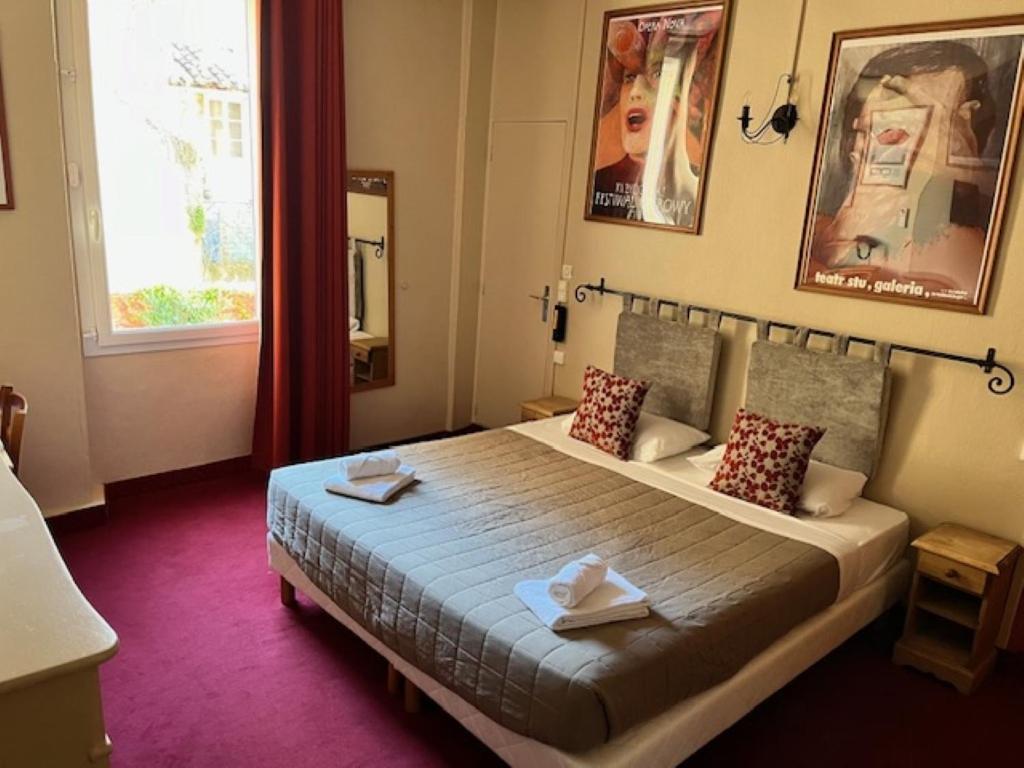 Hôtel Le Colbert - Resim 1