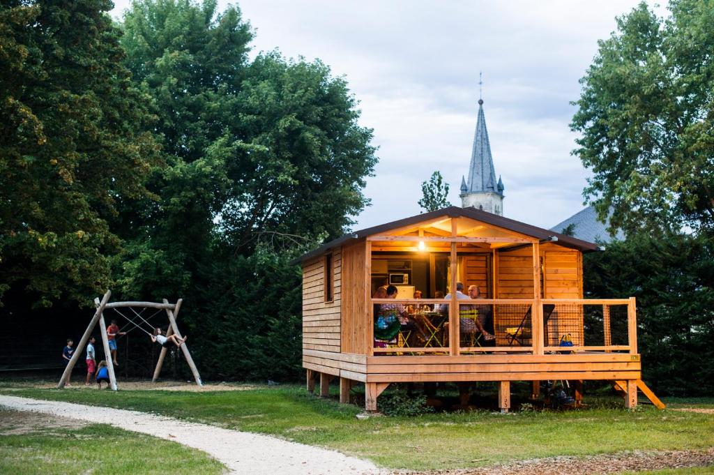 Fotografie z fotogalerie ubytování Huttopia Les Châteaux v destinaci Bracieux