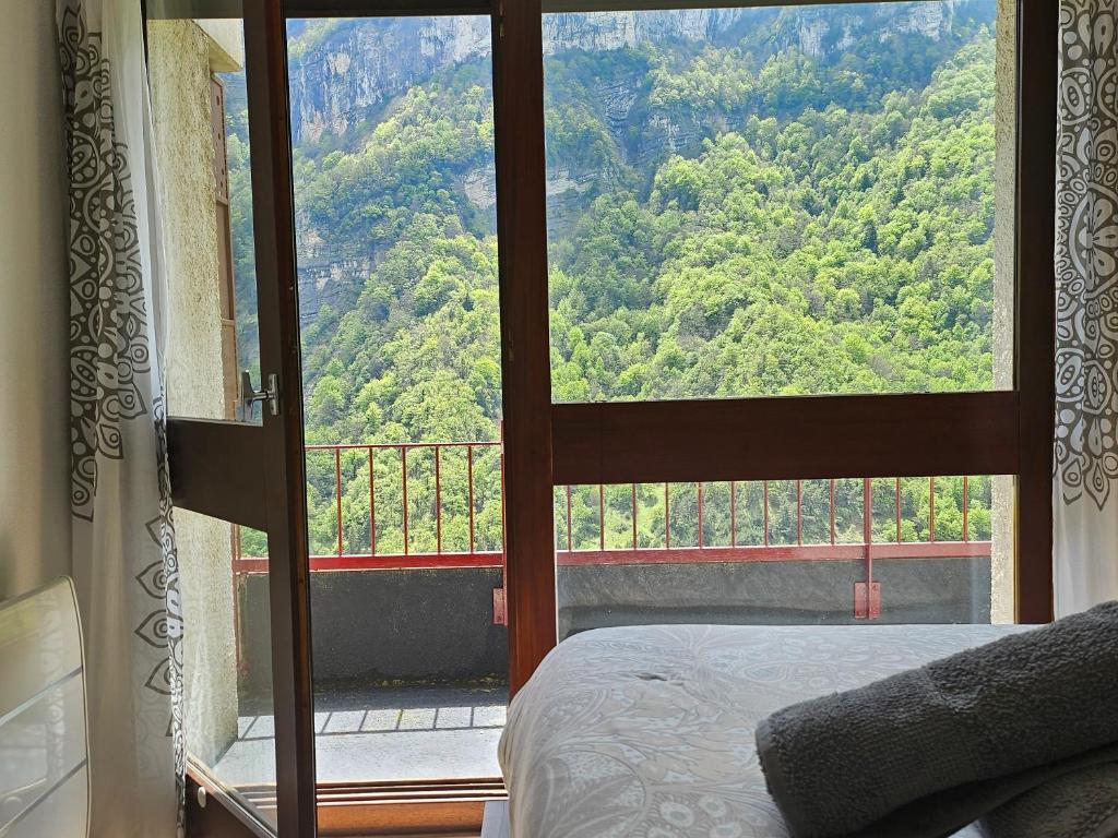 Nespecifikovaný výhled na hory nebo výhled na hory při pohledu z apartmánu