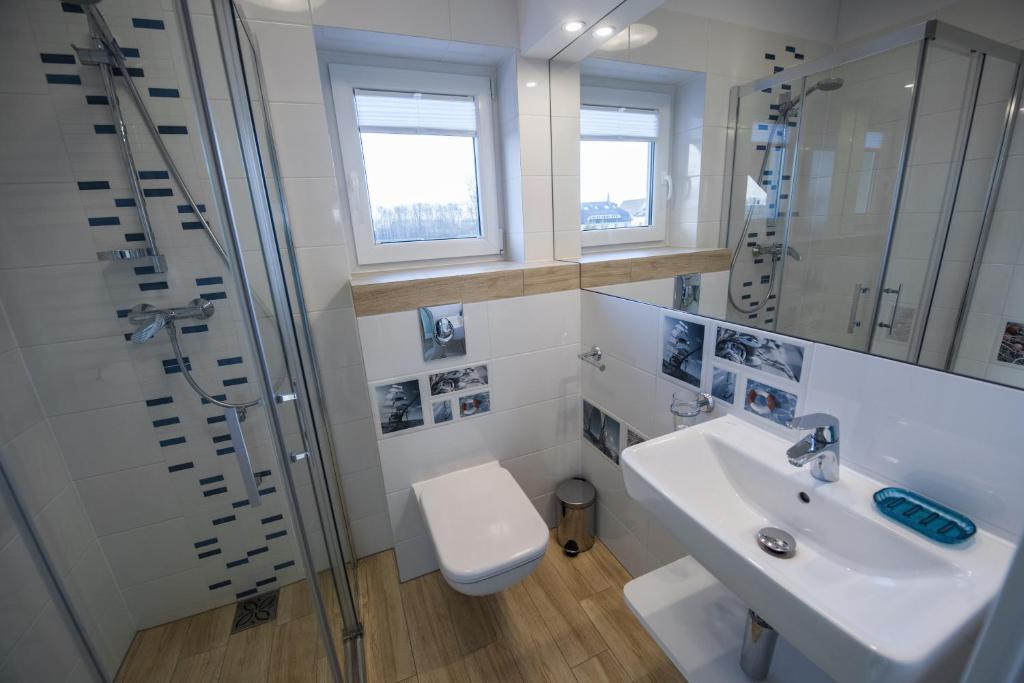 Koupelna v ubytování Lazur Apartamenty Domki
