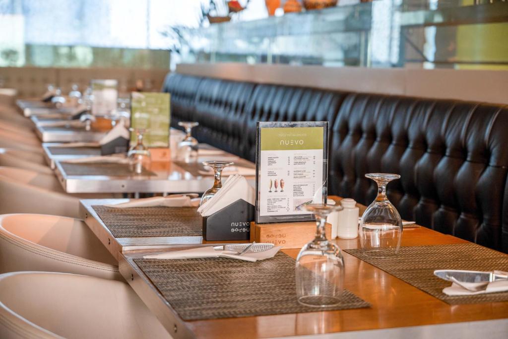 Premier Inn Abu Dhabi Capital Centre - Resim 38