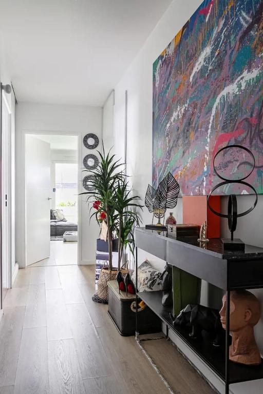 Fotografie z fotogalerie ubytování Residence Abraham - Bed and Breakfast Guest Room 2 LaDéfense U-Arena #Parking #Terasse #Fibre #Netflix v destinaci Colombes