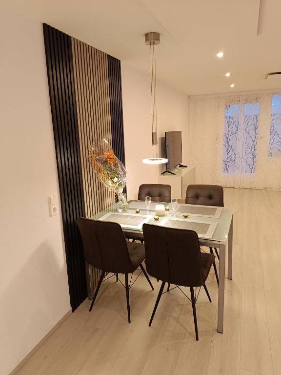 Fotografie z fotogalerie ubytování Ferienwohnung Sasbachwalden H2 Ap3 mit beheiztem Innenpool und Sauna v destinaci Sasbachwalden