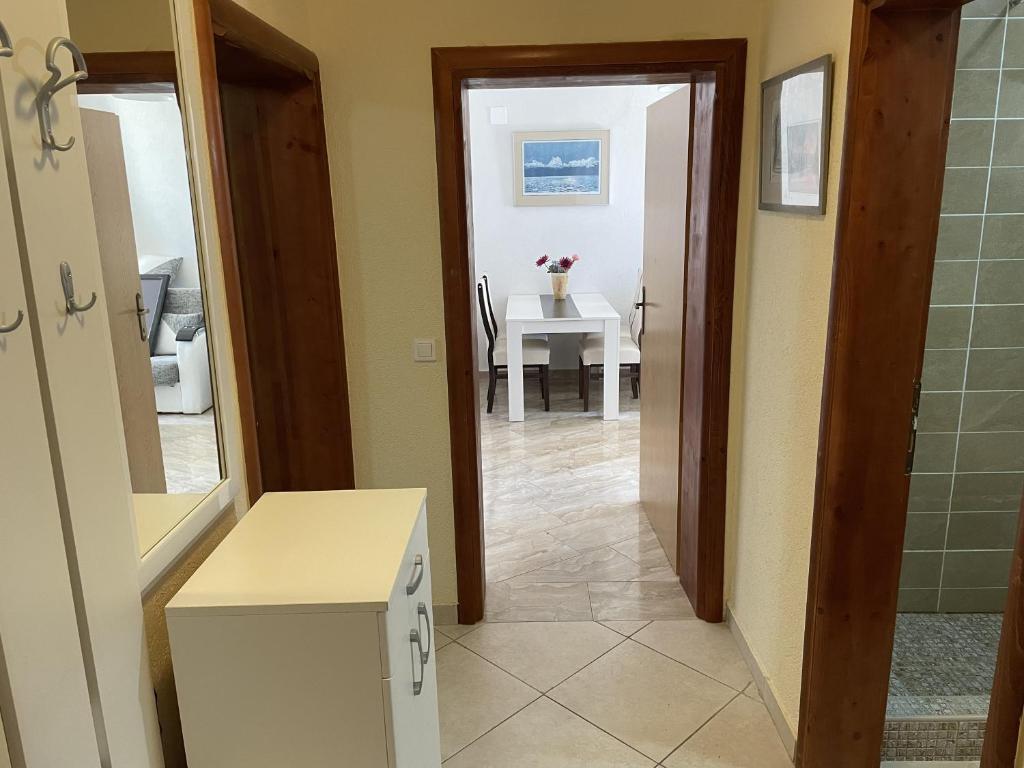 Minna Apartments - Wohnung Mit Blick Und Balkon