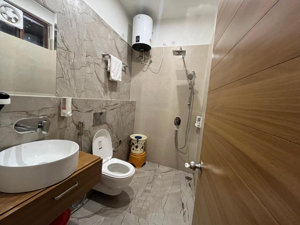 Koupelna v ubytování House Of Views Bir