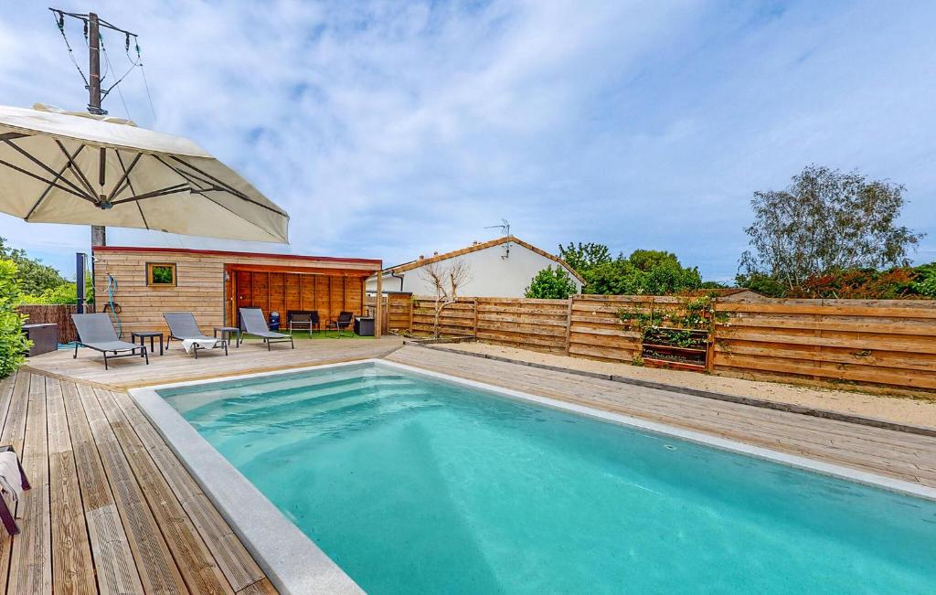Πισίνα στο ή κοντά στο Beautiful Home In Prayssas