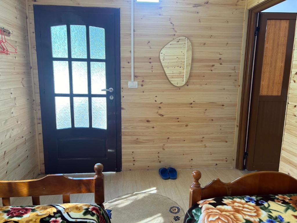Koupelna v ubytování Bujtina Uji I Panjes, Log Cabins
