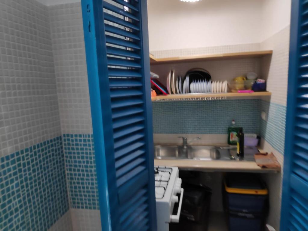 Kuchyň nebo kuchyňský kout v ubytování Casa a Due Passi dal Mare