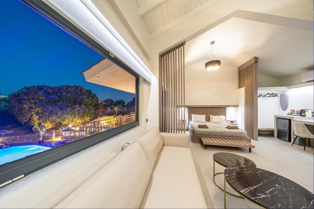 The "L" Suites & Apartments - 11