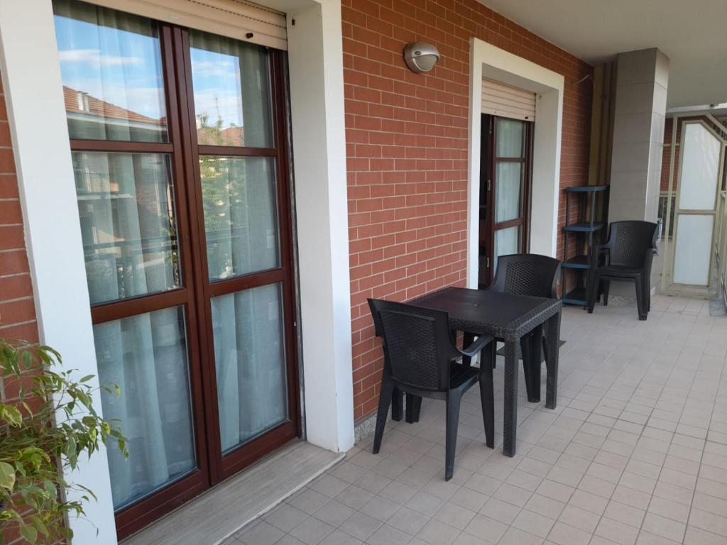 Balkón nebo terasa v ubytování Relax Preserasca-Modern Apartment-BORGO MERCATO-MONCALIERI
