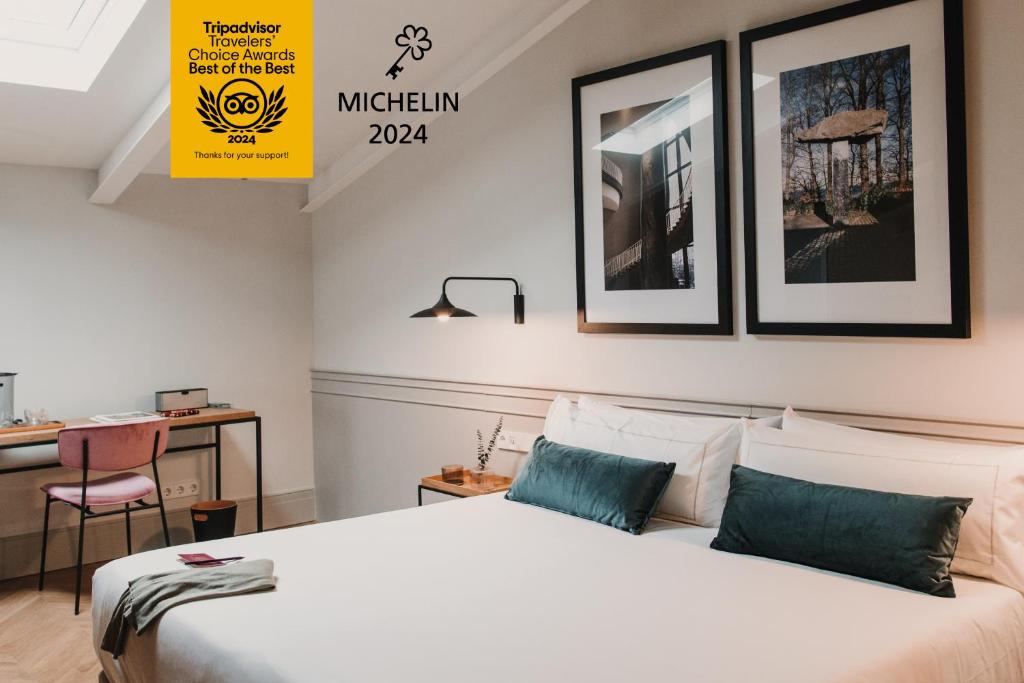 Postel nebo postele na pokoji v ubytování Helen Berger Boutique Hotel