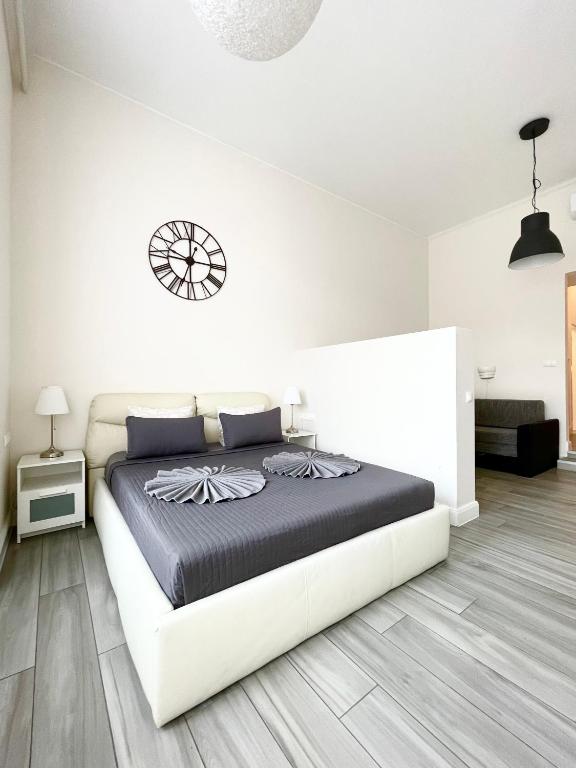 Trigon Palace - Superior Apartment With City View