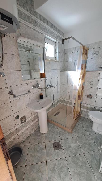 Koupelna v ubytování Apartmani Dodig