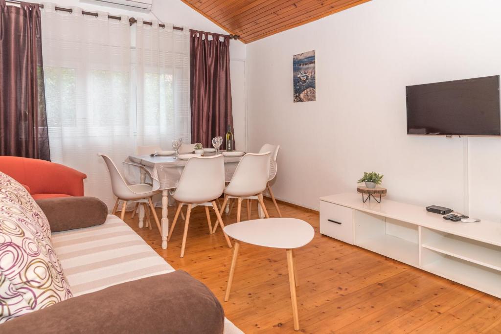 Apartmani Danijel - Apartamento De Dos Dormitorios