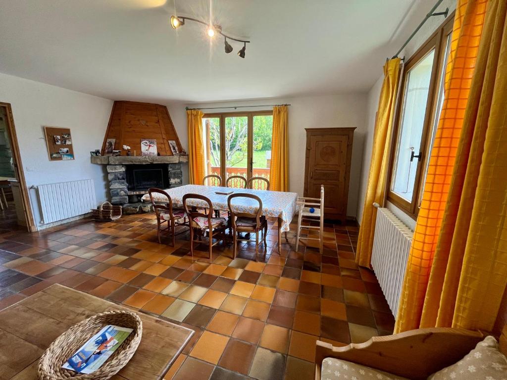 Kuchyň nebo kuchyňský kout v ubytování Chalet Perce Neige Barcelonnette