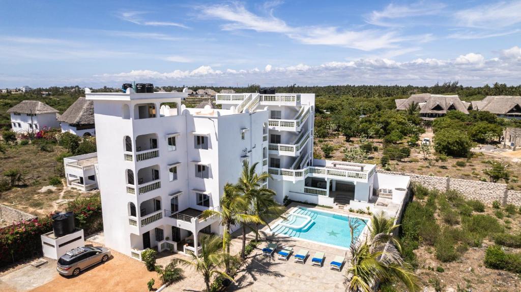 Bazén v ubytování Avana Resort Watamu nebo v jeho okolí