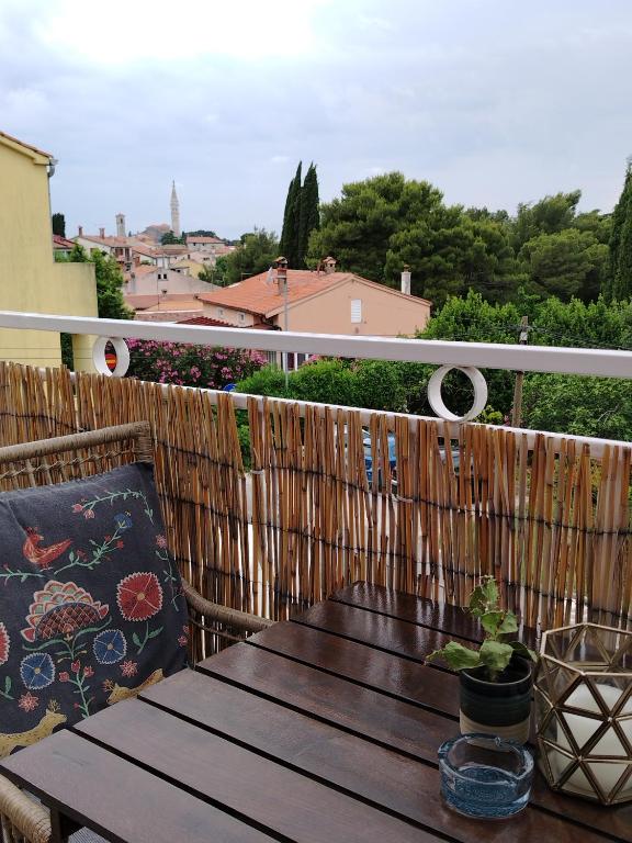 Balkon lub taras w obiekcie Danijela Rovinj sea view and free parking