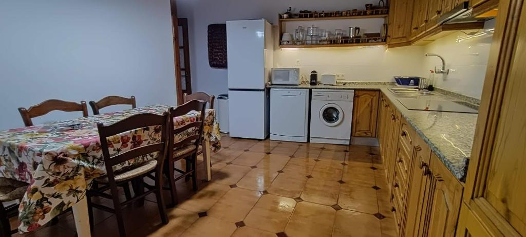 Kuchyňa alebo kuchynka v ubytovaní Casa Villamiel
