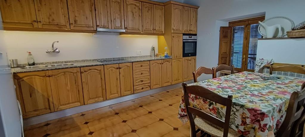 Kuchyňa alebo kuchynka v ubytovaní Casa Villamiel
