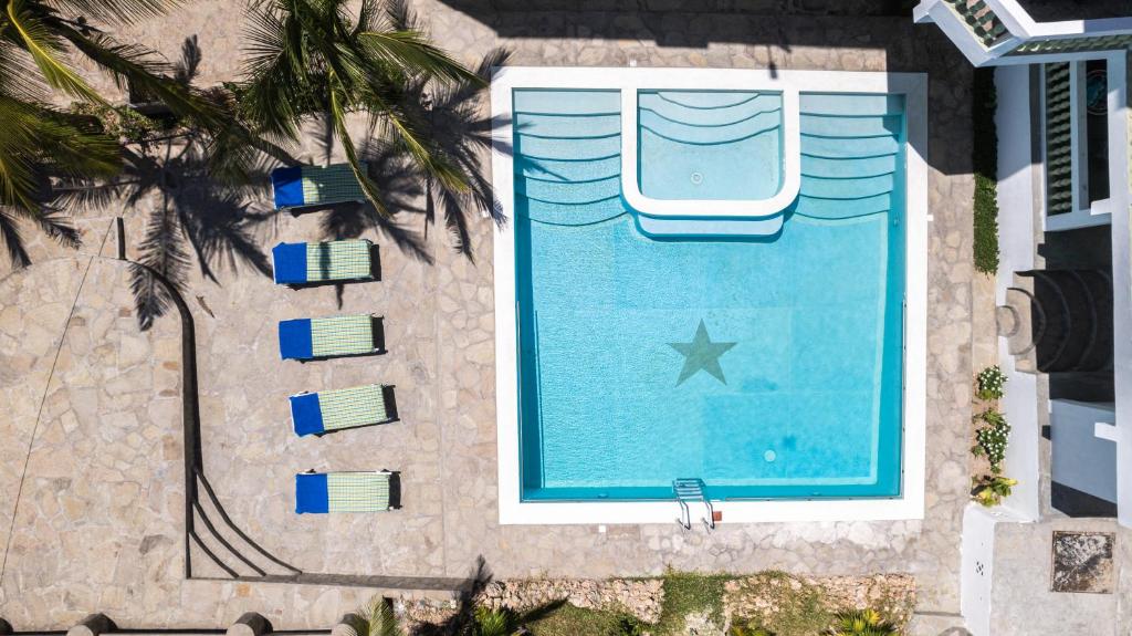 Bazén v ubytování Avana Resort Watamu nebo v jeho okolí