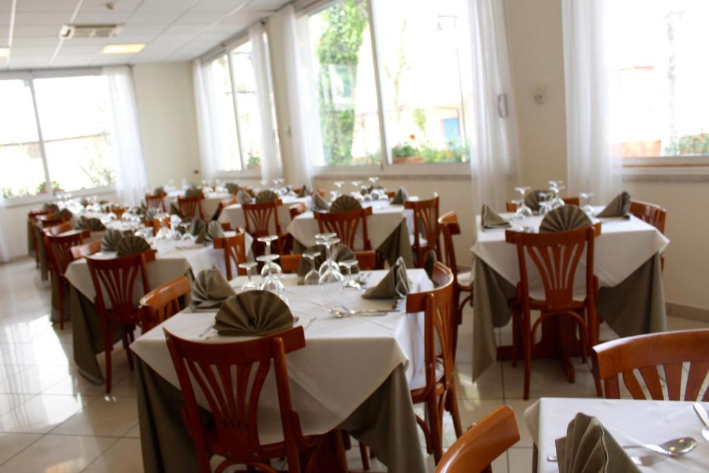 Restaurace v ubytování Blue Hotel