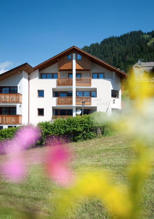 L'GROF - AL CONTE - Housity