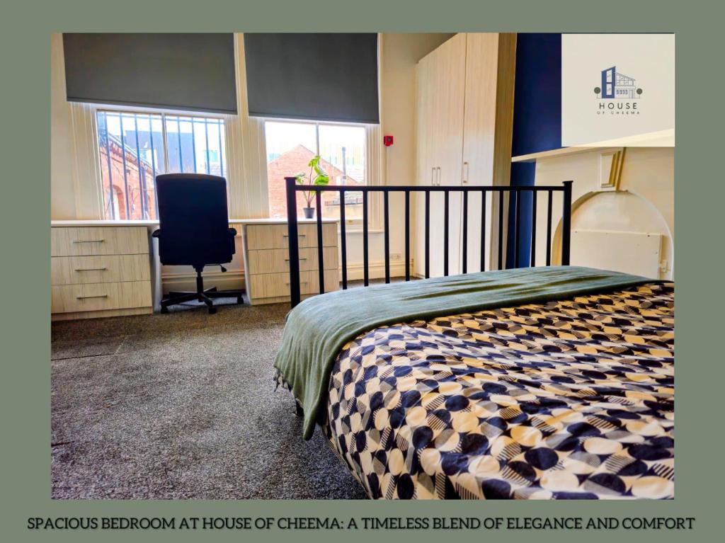 Lil Victorian Classic Group Home tesisinde bir odada yatak veya yataklar