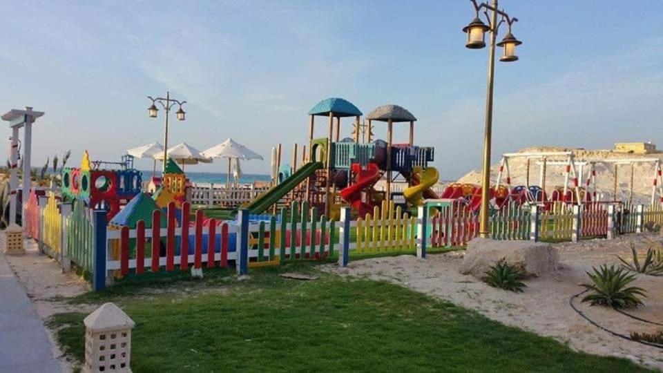 Herní místnost nebo prostor pro děti v ubytování PORTO MATROUH Beach resort families only