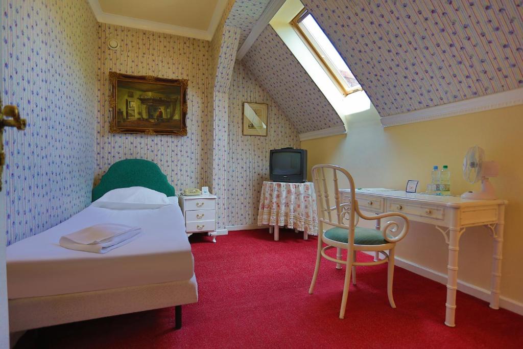 Hotel Garden - Single Room