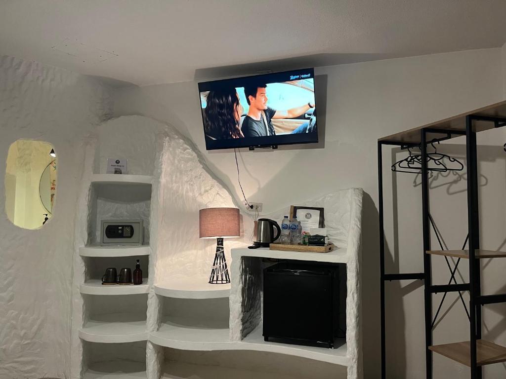 Big Boys' Bed & Burger - Patong Beach - Resim 31