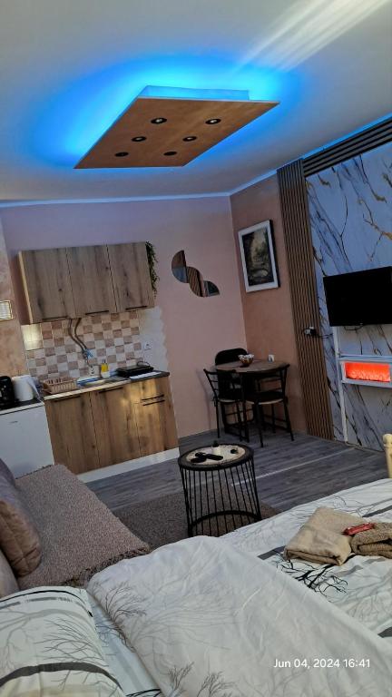Katil atau katil-katil dalam bilik di Apartman Iva