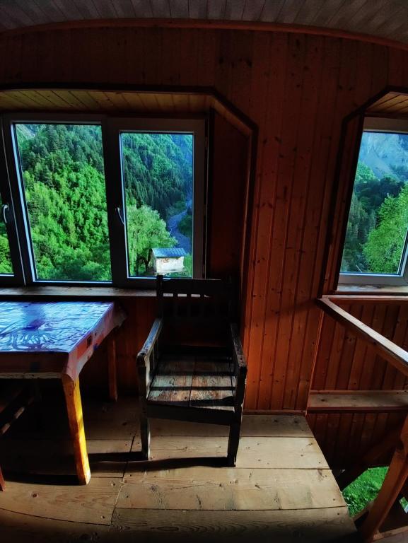 Fotografie z fotogalerie ubytování Guest House Zhora Kaldani v destinaci Adishi